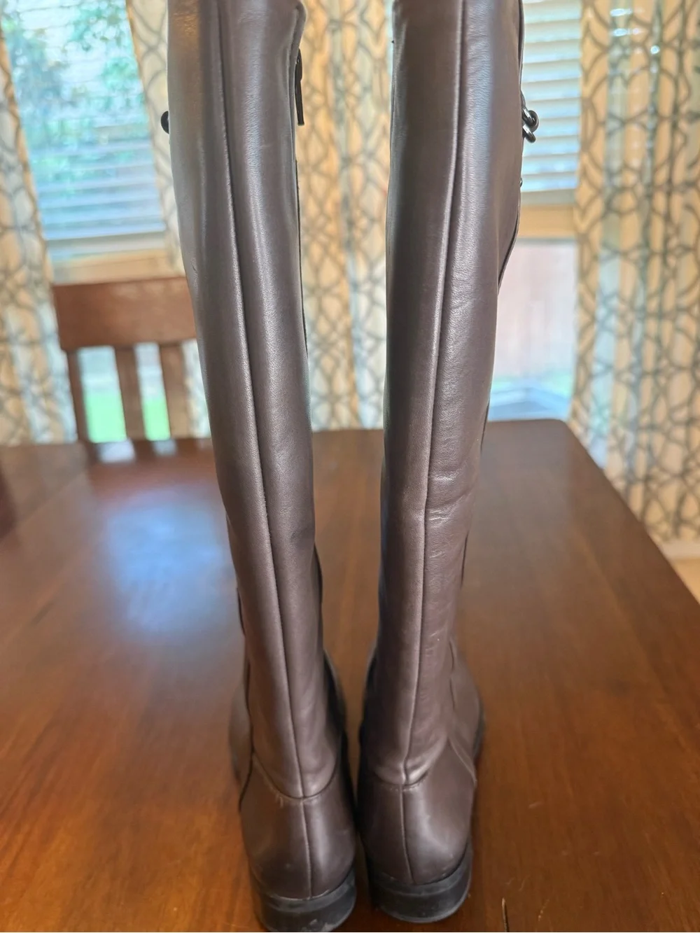 Gianni Bini sleek tall